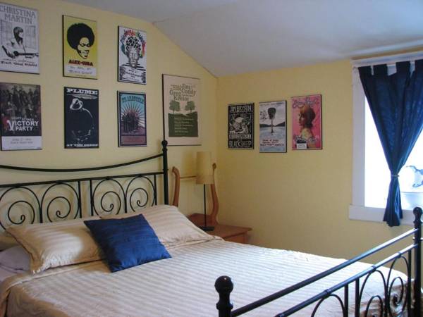 Auberge De Mon Petit Chum B&B