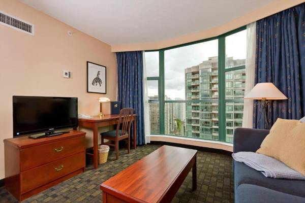 Rosedale on Robson Suite Hotel