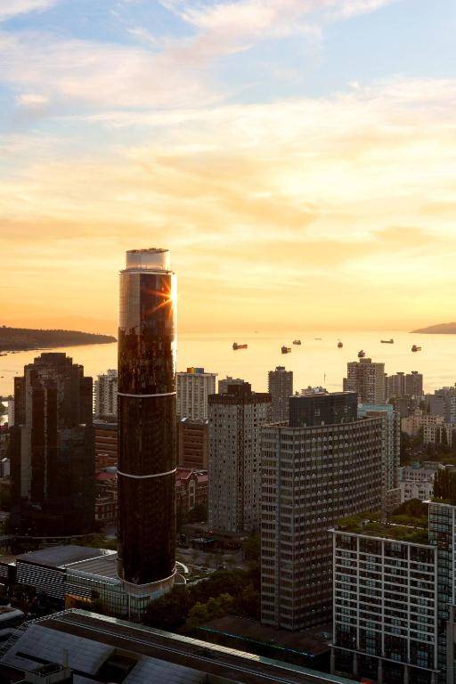 Sheraton Vancouver Wall Centre