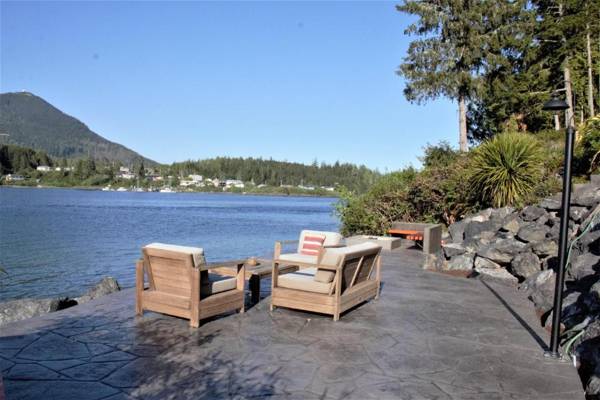 Gone with the Wind Cabin by Natural Elements