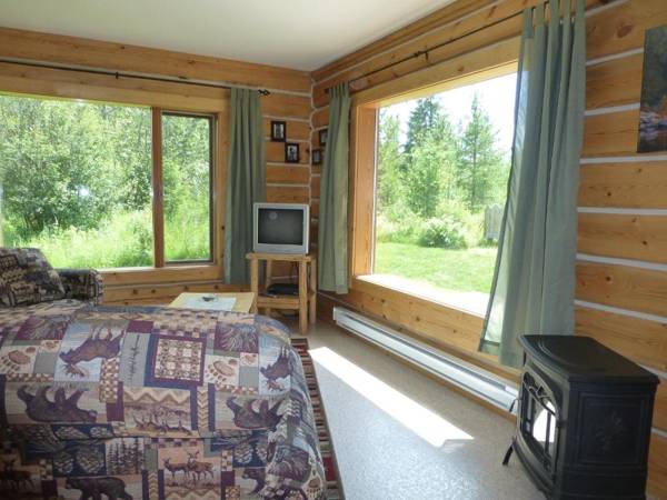 Mica Mountain Lodge & Log Cabins