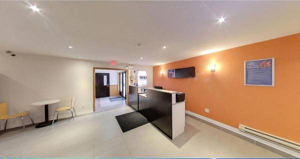 Motel 6-Sudbury ON