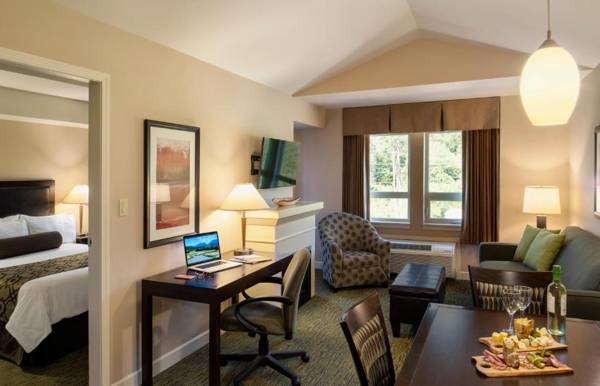 Workspace - Executive Suites Hotel and Resort Squamish