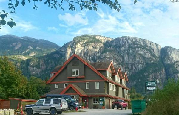 Squamish Adventure Inn