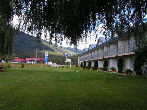 Monashee Motel