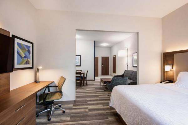 Workspace - Holiday Inn Express Hotel & Suites Saskatoon an IHG Hotel