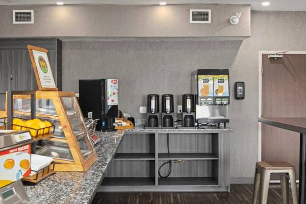 Home Inn & Suites Saskatoon South