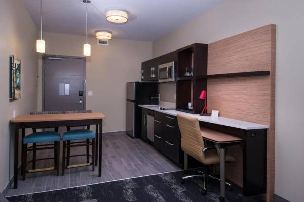 Workspace - TownePlace Suites by Marriott Saskatoon