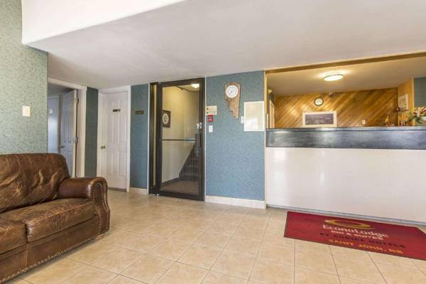 Econo Lodge Inn & Suites Saint John