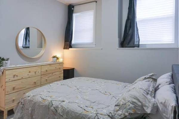 NEW Renovated Cozy 2 Br in Uptown Saint John Location Coffee