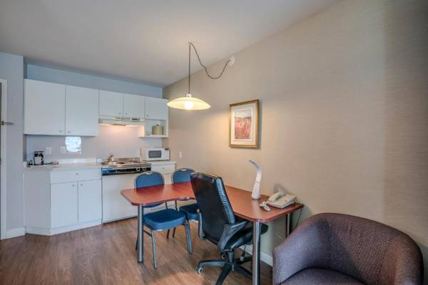Workspace - Hotel Quality Suites