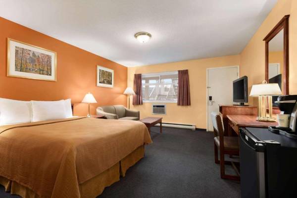 Travelodge by Wyndham Quesnel BC