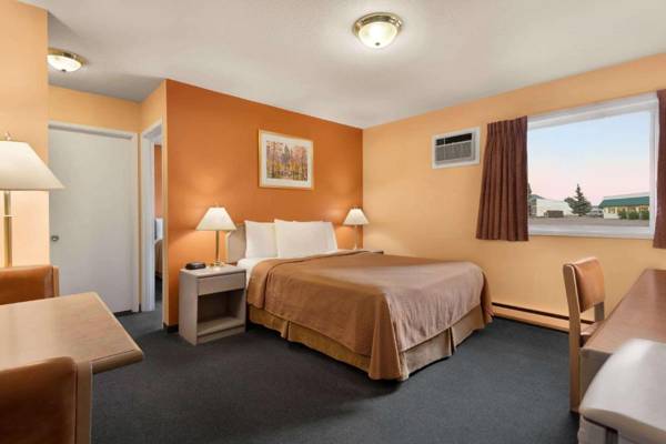 Travelodge by Wyndham Quesnel BC