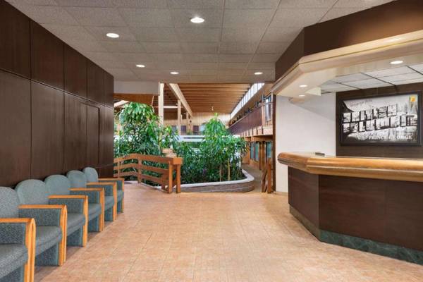 Super 8 by Wyndham Prince George