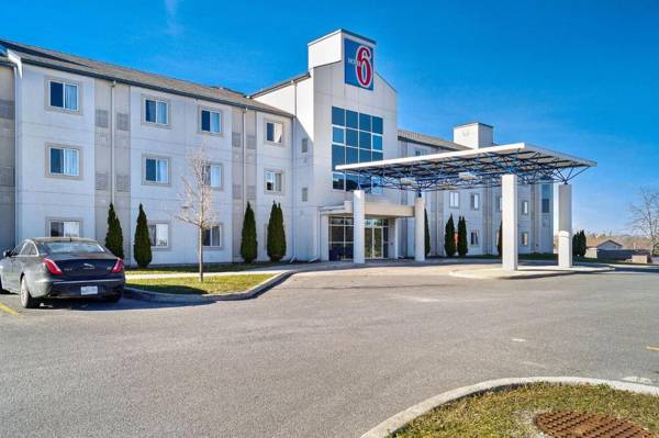 Motel 6-Peterborough ON