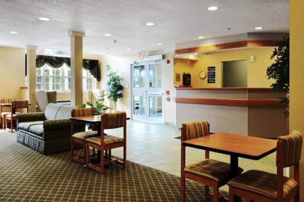 Microtel Inn & Suites Parry Sound