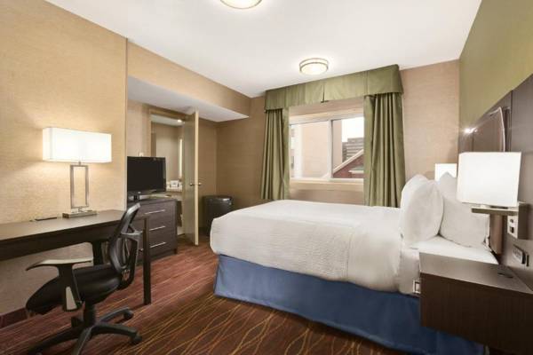 Workspace - Days Inn by Wyndham Ottawa