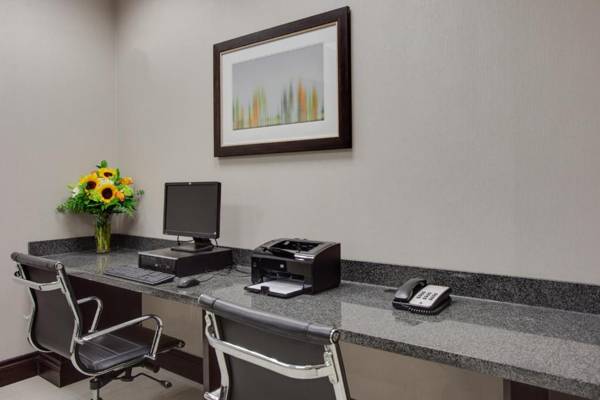 Workspace - Holiday Inn Express & Suites Ottawa East-Orleans an IHG Hotel