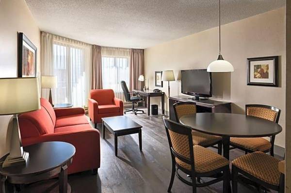 Workspace - Les Suites Hotel Ottawa
