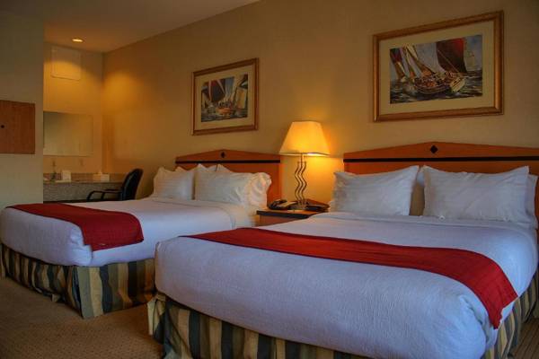 Holiday Inn Hotel & Suites Osoyoos an IHG Hotel