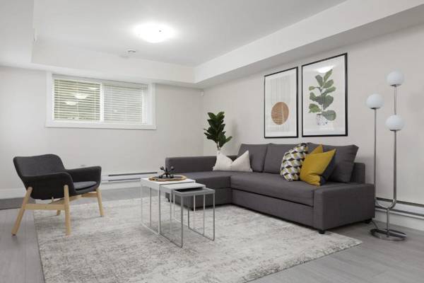 Tastefully Furnished and Newly Updated 2 BD Central Lynn Valley North Vancouver