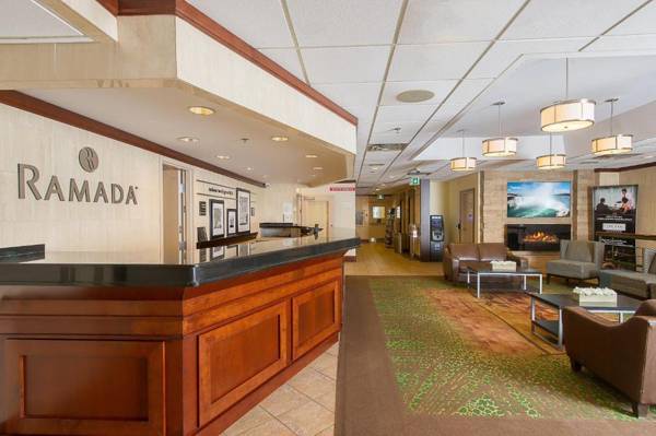 Ramada by Wyndham Niagara Falls by the River