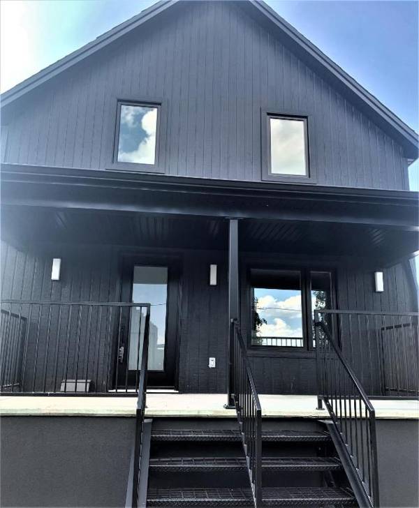 Clifton Hill Luxury Home