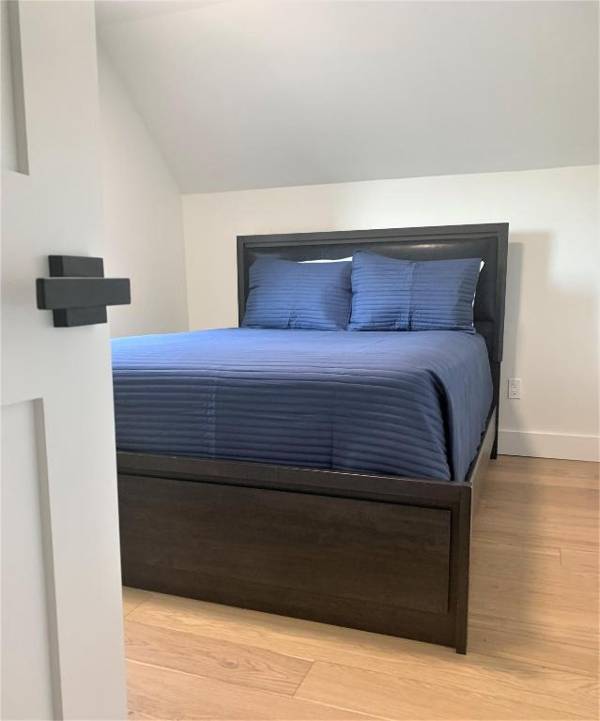 Clifton Hill Luxury Home