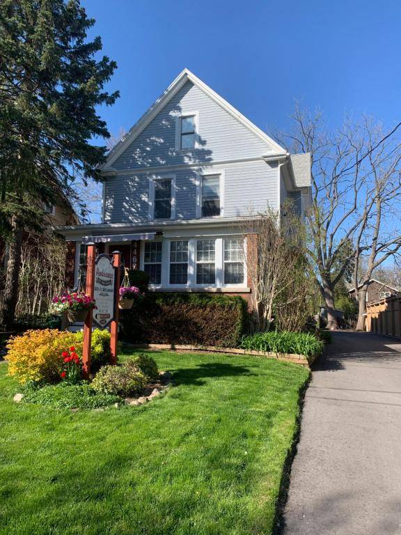 Ambiance by the Falls Cozy Suite