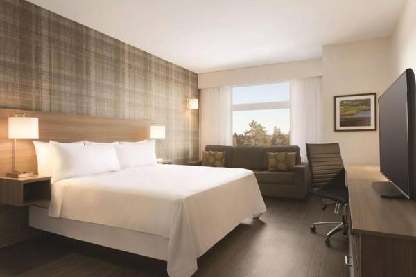 Workspace - Radisson Kingswood Hotel & Suites Fredericton