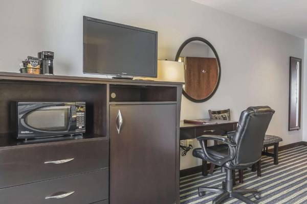 Comfort Inn & Suites Moose Jaw