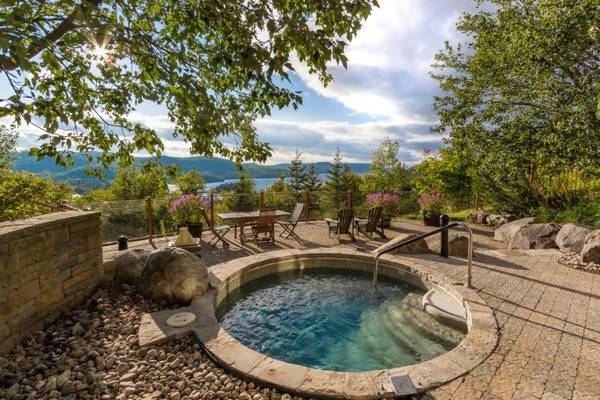 Equinoxe by Tremblant Sunstar