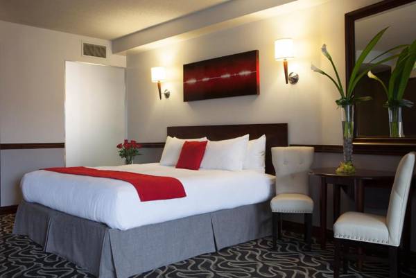 Le Saint-Sulpice Hotel Montreal