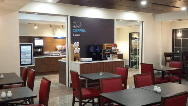 Holiday Inn Express & Suites Mississauga-Toronto Southwest an IHG Hotel
