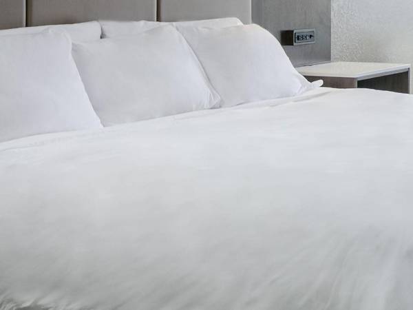 Radisson Toronto Airport West