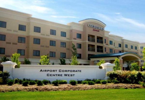 Courtyard by Marriott Mississauga-Airport Corporate Centre West