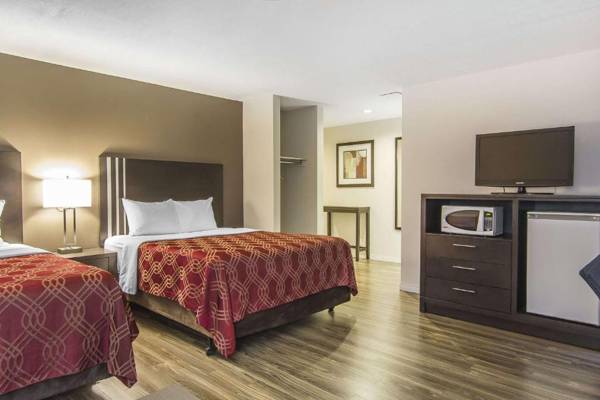 Econo Lodge Inn and Suites Lethbridge