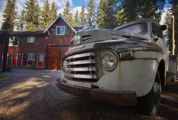 Paradise Lodge and Bungalows