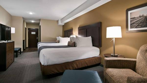 Best Western Plus Lacombe Inn and Suites