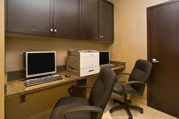 Workspace - Holiday Inn Express Kingston Central an IHG Hotel