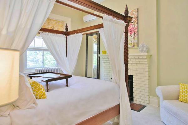 All Suites Whitney Manor