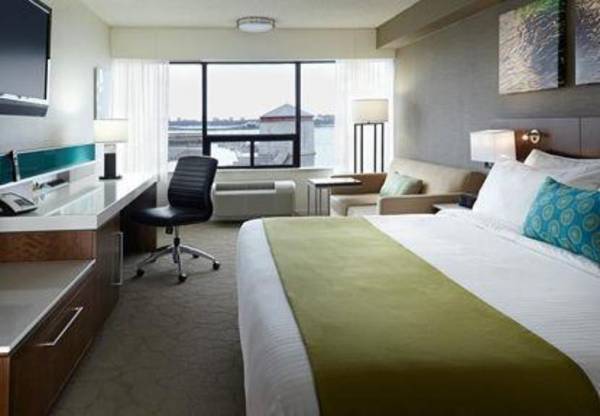 Workspace - Radisson Hotel Kingston Harbourfront