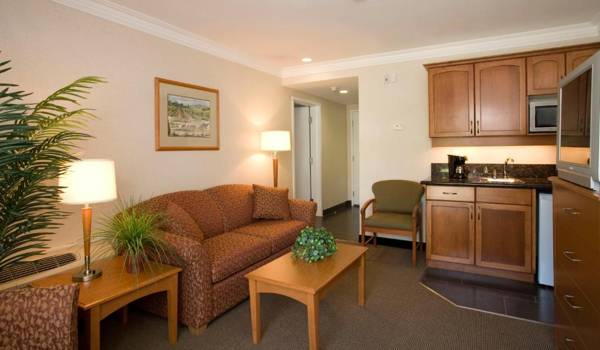 Best Western Plus Kelowna Hotel & Suites