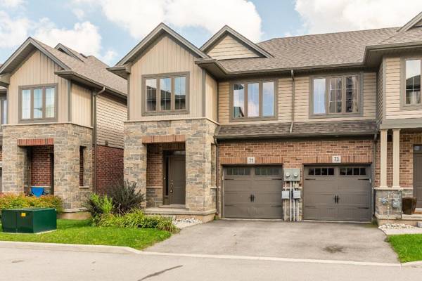 Modern Townhome in Lakeshore by Simply Comfort