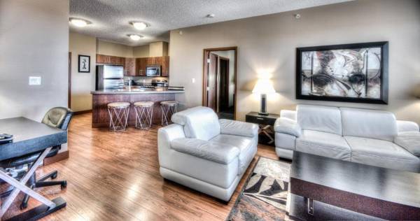 Workspace - Grand Inn & Residence- Grande Prairie