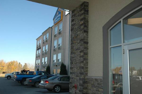 Lakeview Inns & Suites - Fort Saskatchewan