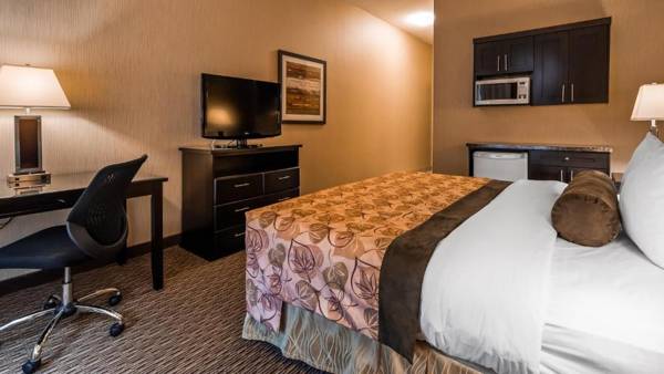 Best Western Plus Estevan Inn & Suites