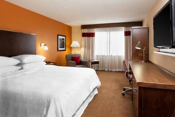 Workspace - Four Points by Sheraton Edmundston Hotel & Conference Center