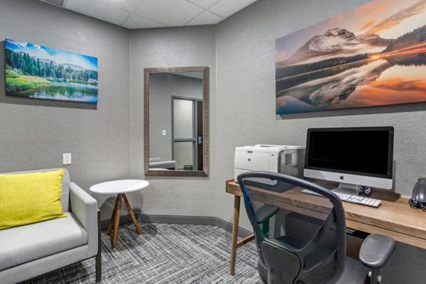 Hampton Inn & Suites Edmonton/West