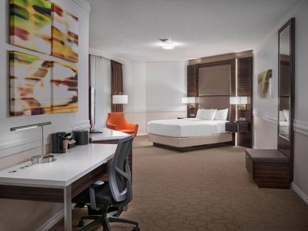 Workspace - Delta Hotels by Marriott Edmonton Centre Suites